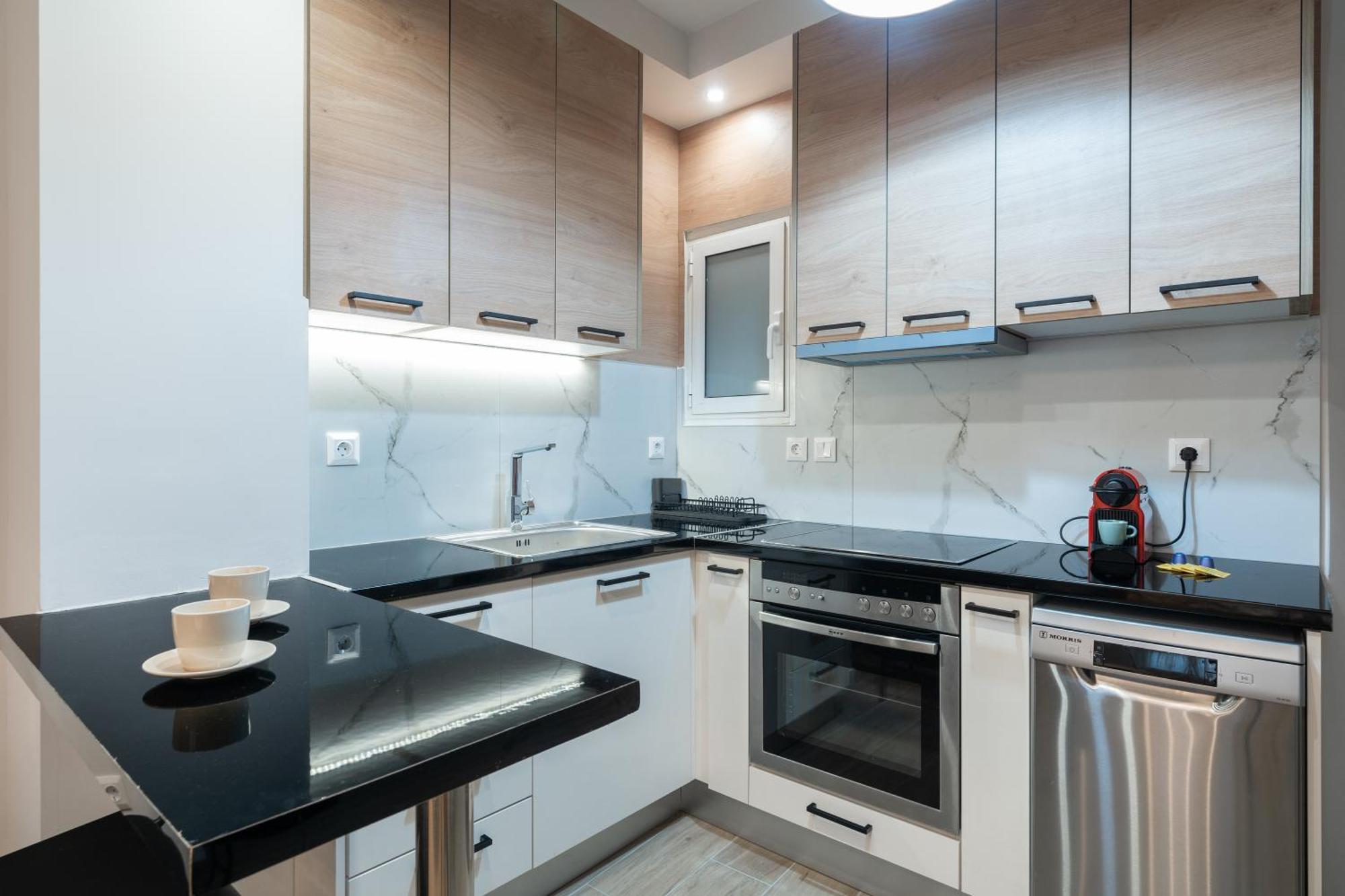Gem Hidden Basement Treasure Apartment Athens