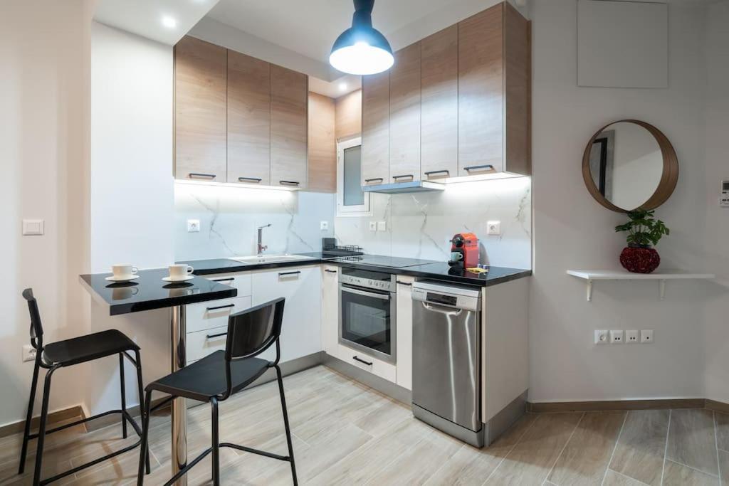 Gem Hidden Basement Treasure Apartment Athens